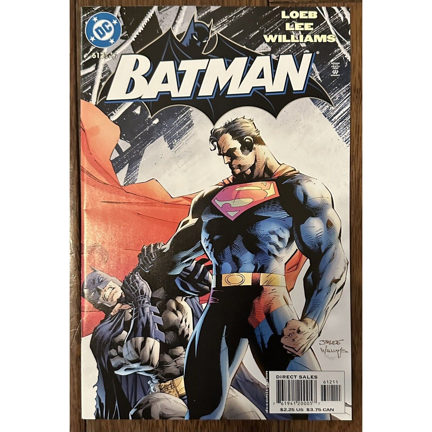 Batman #612 DC - Direct Edition - Battle of Superman vs Batman - 2nd Cameo Hush KEY ISSUE:Batman #612 - DC Comics 2003 - Direct EditionKEY: Battle of Superman vs. Batman, 2nd Cameo App. Hush (Tommy Elliot) * Writer: Jeph Loeb * Penciller: Jim Lee * Cover:
