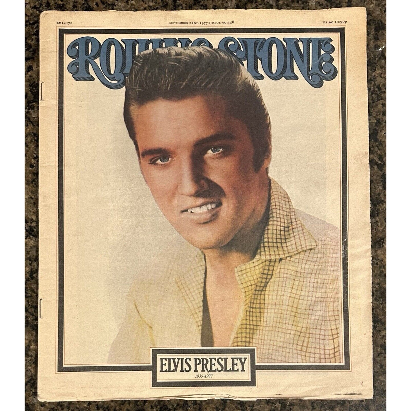 Rolling Stone Magazine Death of Elvis Presley Sept 1977 Vintage This vintage Rolling Stone magazine from September 1977 features the iconic Elvis Presley on the cover and includes an original article about his death. The magazine is a must-have for any fa